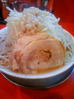 「ラーメン（ヤサイ、アブラ）」@ジャンクガレッジ 東大宮店の写真