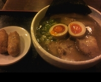 「味玉そば+いなり寿司」@中華そば 華丸の写真