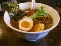 「醤油らーめん」@らぅめん たまやの写真