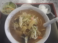「味噌ラーメン（700円）+焼餃子」@餃子屋台の写真
