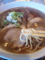 「津軽らあめんじょっぱり煮干（670円）」@らあめん花月嵐 上尾原市店の写真
