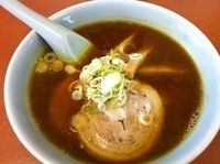 「カレーラーメン」@ラーメンともえの写真