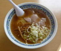 「正油ラーメン（500円）」@麺屋 めん丸 小瀬店の写真