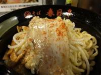 「鳥豚油そば」@油そば専門店 春日亭 明大前店の写真