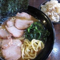「ラーメン+チャーシュー増し+まかない飯 全部普通 600円+15」@家系ラーメン 浮浪雲の写真