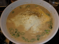 「胡麻チーズラーメン（700円）」@丸直の写真