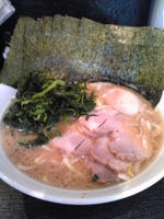 「ラーメン+八七三盛り（サービス）+海苔増し+ほうれん草増し￥85」@八七三家の写真