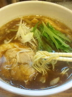 「醤油ラーメン[ホソイ] （650円）」@麺処 慶の写真