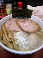 「煮干そば大盛+特製」@麺家 一鶴の写真