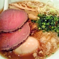 「贅沢焼牛らぁ麺（贅沢焼牛らぁ麺 マタドール）」@ラー戦場 大宮情熱屋台の写真
