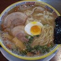 「昔ワンタンメン 610円」@大砲ラーメン 本店の写真