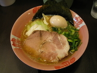 「豚骨醤油味玉のせ（麺固め）:800円」@kimahachi  TOKYO KOMAZAWAの写真