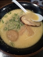 「とんこつみそ（味玉トッピング）」@麺達 本店の写真