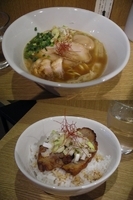 「『味玉らーめん+焼き豚ごはん（￥830+250）』」@麺屋 ぬかじの写真