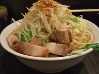 「らーめん（中）+大盛り」@らーめん破顔おおびるの写真