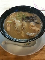 「博多ラーメン（替え玉無料）」@二代目 白神の写真