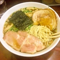 「支那蕎麦+中盛+低温チャーシュー2枚追加 680円+50円+10」@肉支那蕎麦 喜元門 柏店の写真