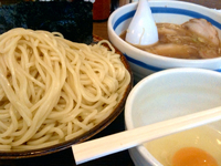 「チャーシューつけ大+生卵」@大勝軒 十五夜 新宿御苑店の写真