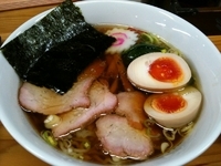 「手打中華そば（660円）+半熟煮玉子（100円）」@とら食堂の写真