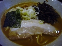 「中華そば（650円）+きくらげ（30円）+ワンタン（50円）」@GOODMENの写真