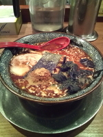 「魚豚ラーメン（中盛/濃い目）￥680」@屯ちん 池袋本店の写真