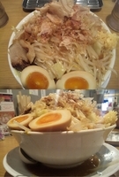「豚入りラーメン200g（850円）+半熟味玉子（100円） 野菜」@ラーメン・つけ麺 神起の写真