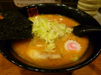 「辛みそにんにくバターらーめん」@熟成らーめん 銀のくらの写真