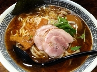 「醤そば大盛（680円,大盛無料）+半熟味付玉子（100円）」@麺場 浜虎 横浜店の写真