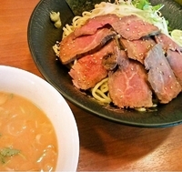 「限定20食 RBD（ローストビーフデラックス）つけ麺（980円）」@煮干とんこつ つけ麺 TMD420G 新目白店の写真