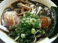 「青樹ブラック」@煮干しらーめん青樹 立川店の写真