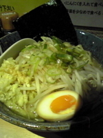 「秘伝そば（大盛り）￥950」@奥州麺処 秘伝 新御徒町店の写真