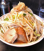 「らーめん野菜多め+にんにく」@らーめん大 三鷹店の写真