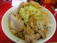 「ラーメン+小豚（全増し）」@モッコリ豚の写真