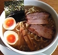 「徳丸<中>麺250g（700円）+味玉ハーフ（50円）」@煮干そば とみ田の写真