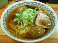 「特級煮干し 醤油ラーメン+煮玉子」@ラーメン にぼいちの写真