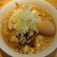 「煮干し塩ラーメン 600円 + あじ玉 70円」@麺や のかぜの写真