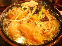 「特選らぁめん+味玉+角煮」@らあめん一撃 松戸駅前店の写真