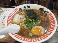 「バリだし醤油らーめん」@らーめん じゃげな 大井町店の写真