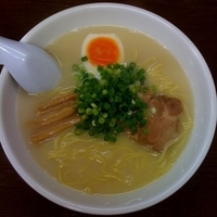 「鶏白湯塩ラーメン￥500」@麺8-34の写真