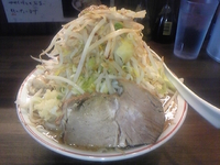 「ラーメン（野菜・ニンニク・あぶら・カラメ）」@ラーメンアキラの写真