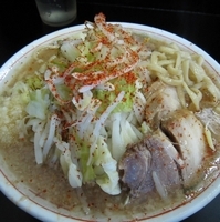 「小ブタ・ニンニクトウガラシ 700円」@ラーメン二郎 鶴見店の写真