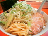 「ラーメン豚入り+のり（￥700+￥50）」@ちばからの写真