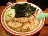 「特製中華そば（並）（900円）」@松戸中華そば 富田食堂の写真