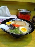 「らーめん白」@博多ラーメン 清水屋の写真