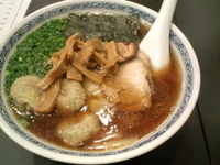 「ワンタン麺ド醤油850円」@徒歩徒歩亭の写真