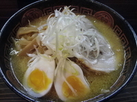 「味噌らぁーめん+味玉」@薄野 中村屋 東白楽店の写真