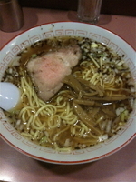 「ラーメン ¥700」@名物屋の写真