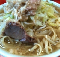 「小 麺半分650円ヤサイ・ニンニク・アブラ」@ラーメン二郎 神田神保町店の写真