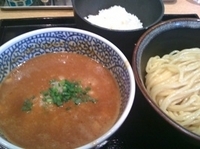「ほん田くんに教わったカリーつけ麺（限定）700円+小ライス50円」@麺屋 一燈の写真