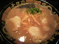 「とんこつラーメン （あっさり、硬め）」@無鉄砲 東京中野店の写真
